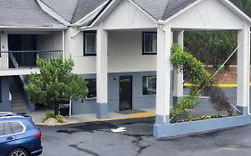 Days Inn By Wyndham Dahlonega University Area